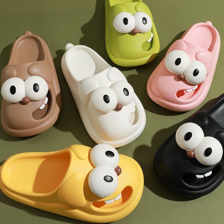 Chinelo Big Eyes Dog Slippers